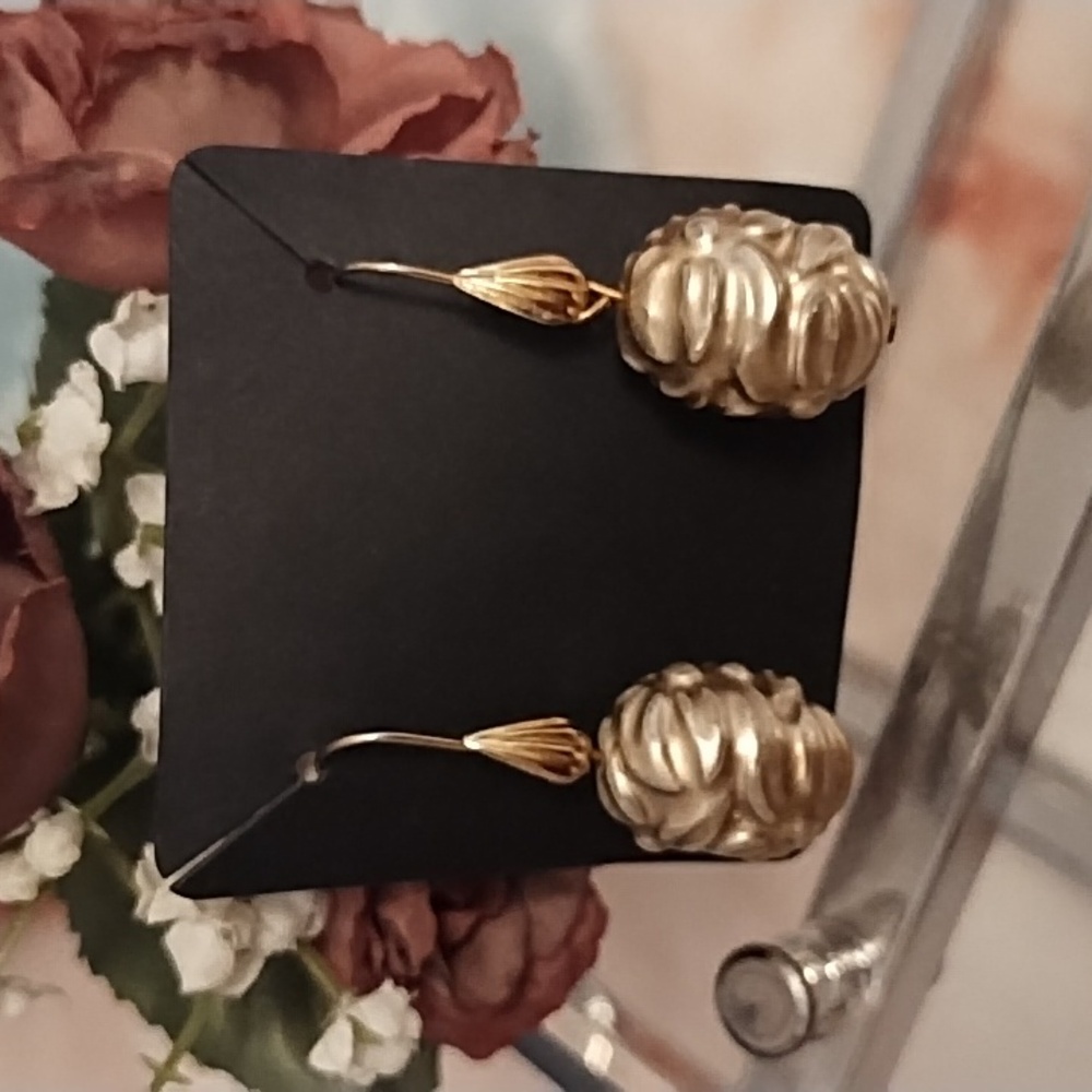 Vintage Floral Egg Shaped Earrings